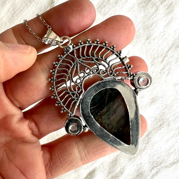 925 Brilliant Flash Labradorite + Topaz Necklace Pendant - Picture 6 of 7